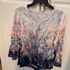 Size 2 Chico's Floral Pima cotton V-Neck 3/4 Sleeve Top